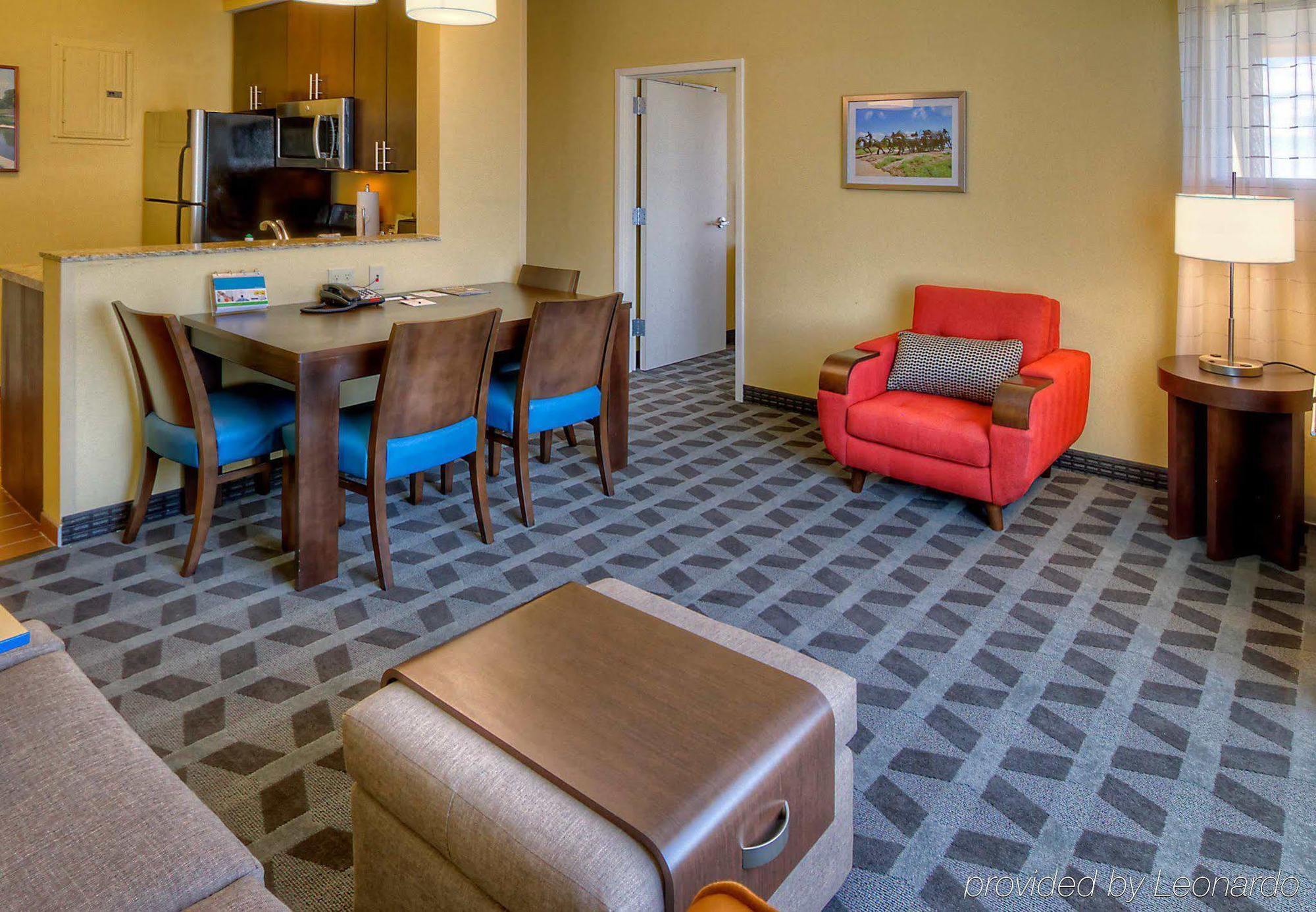 Towneplace Suites Oklahoma City Airport Εξωτερικό φωτογραφία
